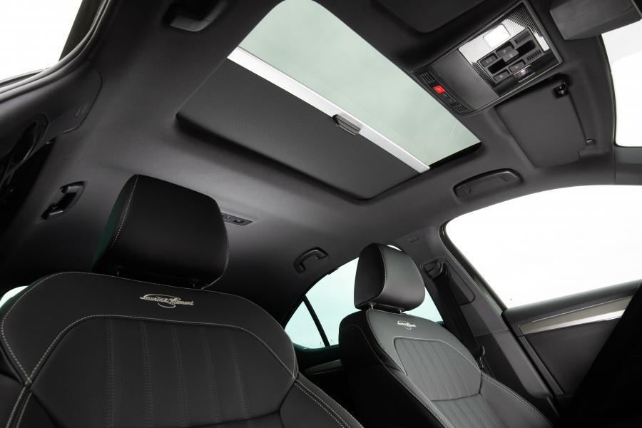 Детали интерьера Skoda Superb Laurin & Klement 2019 года  (WW) (фото 59 из 93)